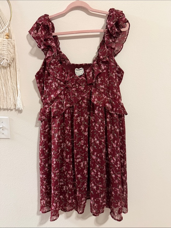 ARULA Dresses & Skirts - NWT Arula Size A Ruffled Floral Sundress in Burgundy and Pink